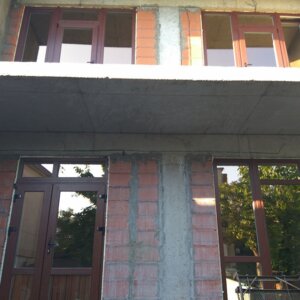 Монтаж окон в строящемся доме